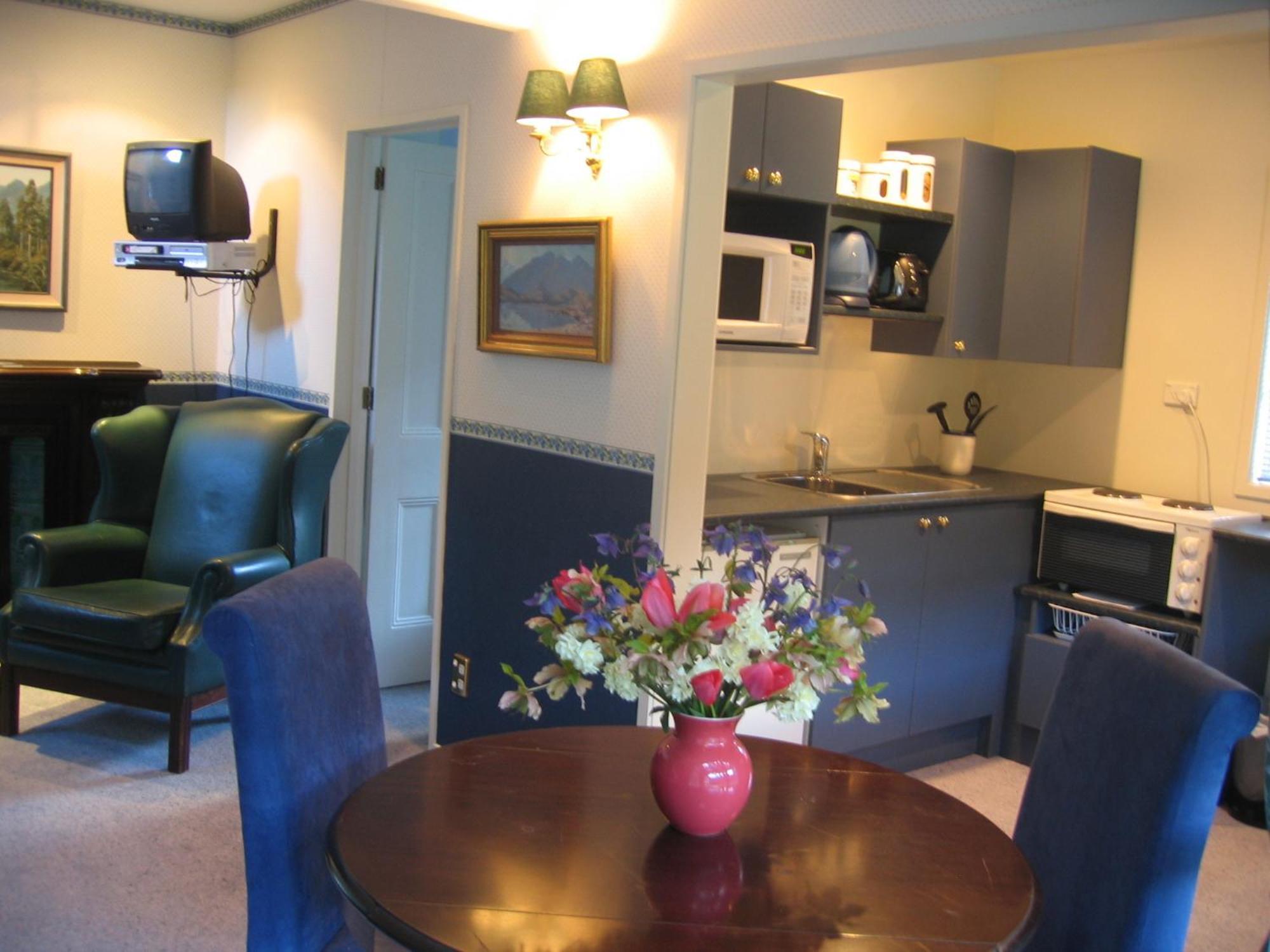 Trelawn Riverside Cottages Arthurs Point Номер фото