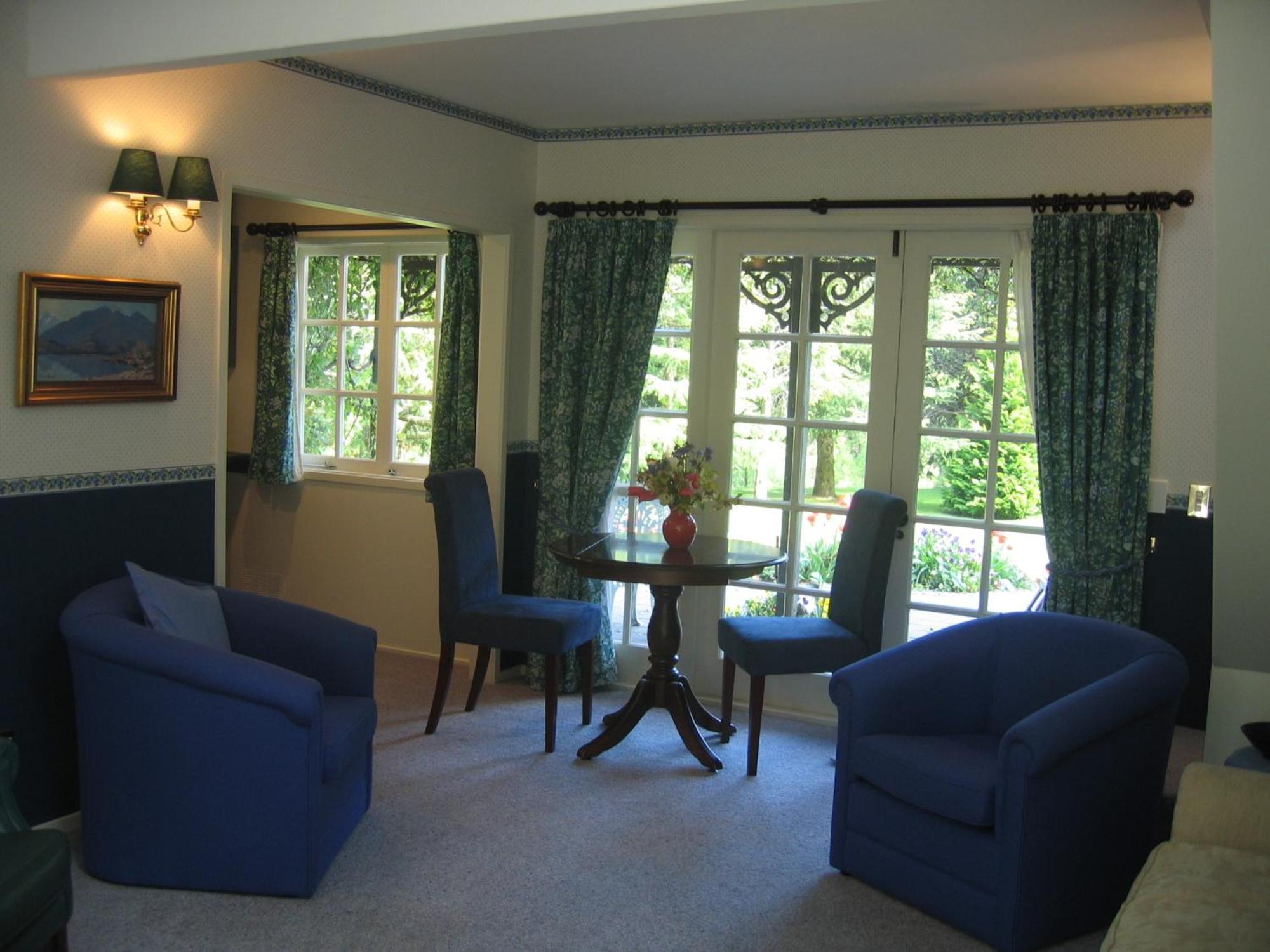 Trelawn Riverside Cottages Arthurs Point Номер фото