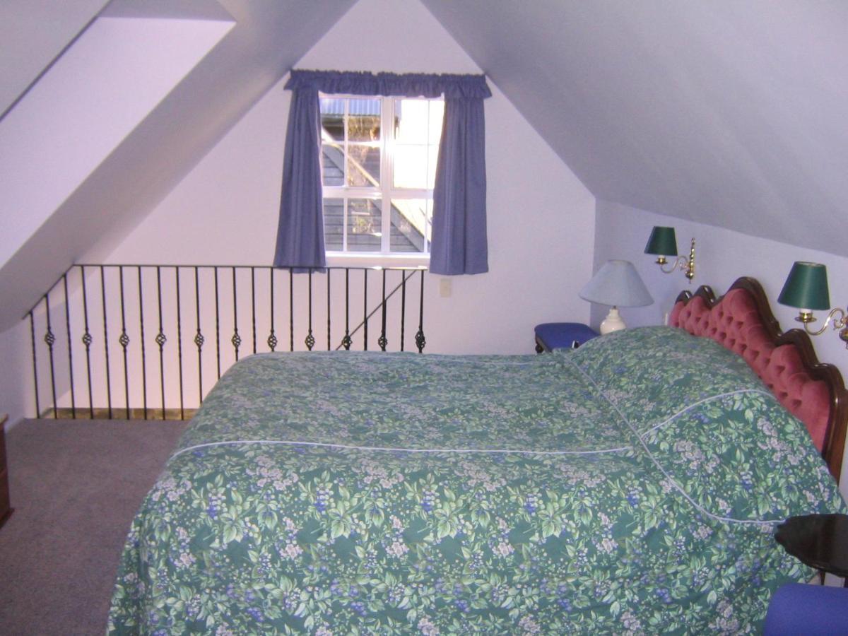 Trelawn Riverside Cottages Arthurs Point Экстерьер фото